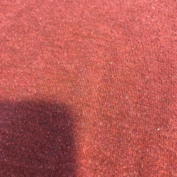 Alo Yoga T-Shirt - Picture 8 of 8